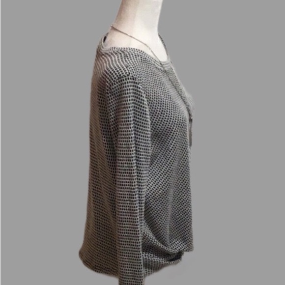 NWT A. Byer Tweed Knit Top with Silver-Tone Necklace, Off-White & Black, Size L - Picture 2 of 10